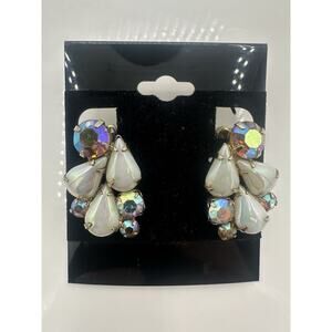 Garne Vintage Cluster Aurora Borealis White Clip on Earrings 1950s